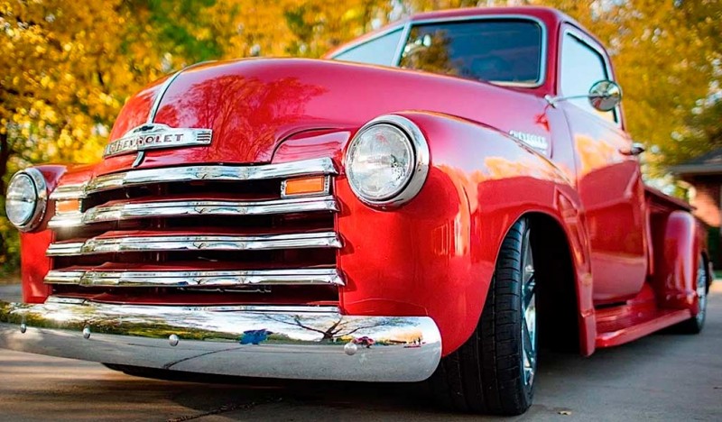 На аукцион выставлен роскошный рестомод Chevrolet 3600 1949 года