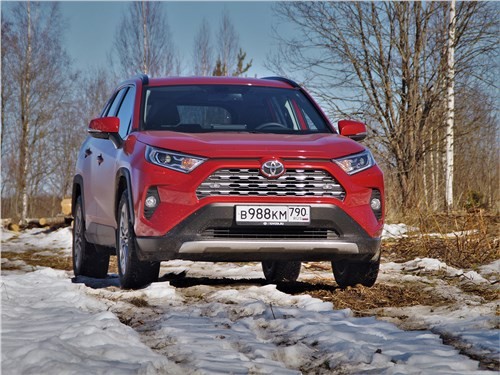 Тест-драйв Toyota RAV4 (поколение V) - &laquo;Жить в согласии с собой&raquo;