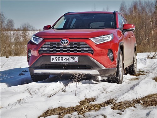 Тест-драйв Toyota RAV4 (поколение V) - &laquo;Жить в согласии с собой&raquo;