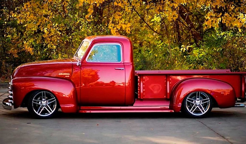 На аукцион выставлен роскошный рестомод Chevrolet 3600 1949 года