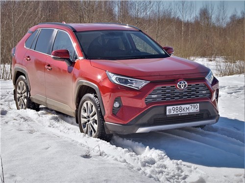 Тест-драйв Toyota RAV4 (поколение V) - &laquo;Жить в согласии с собой&raquo;