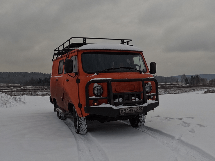 Зачем японцы за большие деньги скупают российские автомобили, наплевав на санкции