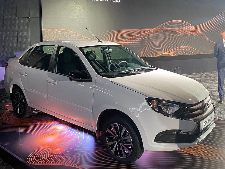 АВТОВАЗ справился с дефицитом автомобильных компонентов