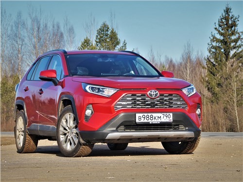 Тест-драйв Toyota RAV4 (поколение V) — «Жить в согласии с собой»