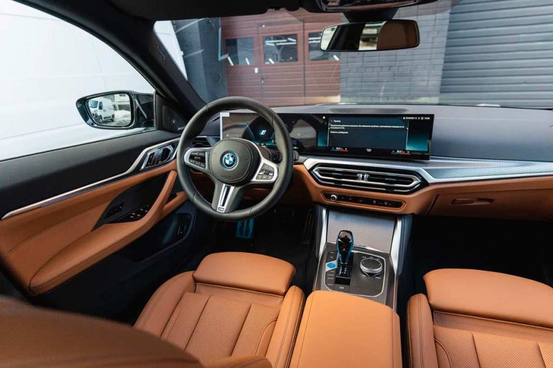 В Москве продают новый BMW i4 M50: за 544-сильный электрокар просят 9,5 млн руб