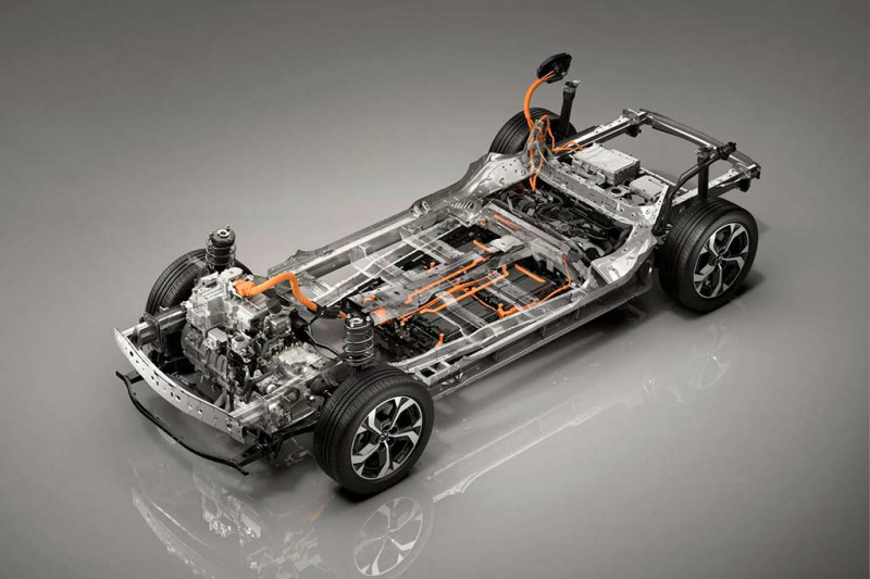 Mazda MX-30 e-Skyactiv R-EV: гибридный вариант модели с роторным движком