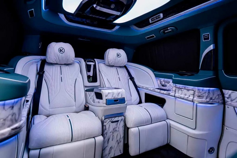 Доработанный китайскими тюнерами Mercedes V-Class оказался в 2,5 раза дороже исходной модели 5 Доработанный китайскими тюнерами Mercedes V-Class оказался в 2,5 раза дороже исходной модели