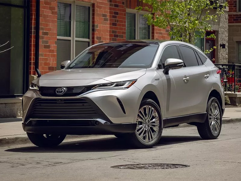 В Россию привезли новую Toyota Venza