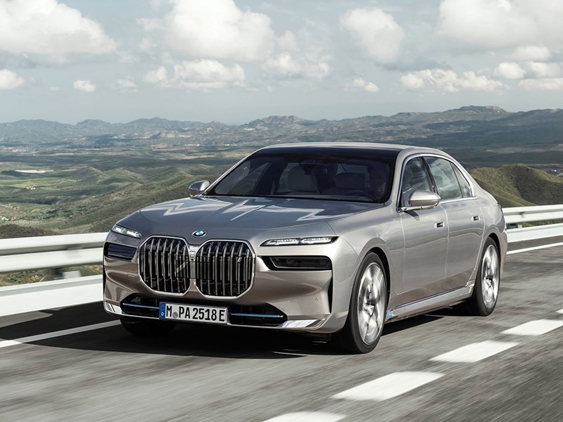 BMW отзывает свои электромобили