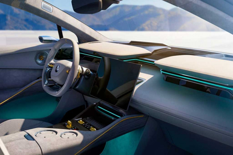 Электрический кроссовер Lotus Eletre доступен к заказу в России от ₽12,7 млн