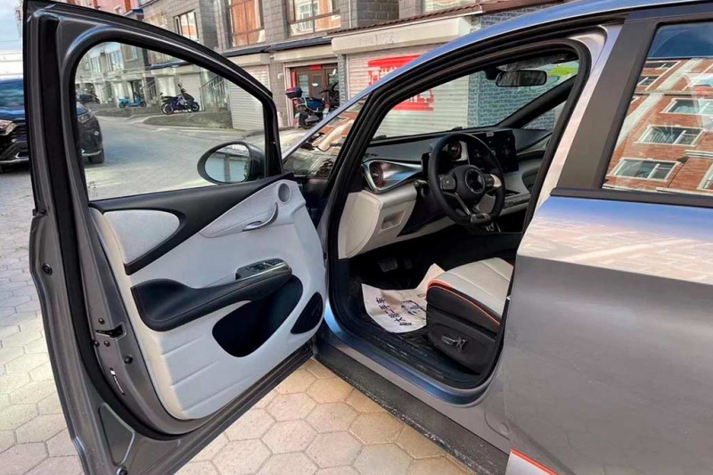 В России за электрический хэтчбек BYD Dolphin запросили двойную цену