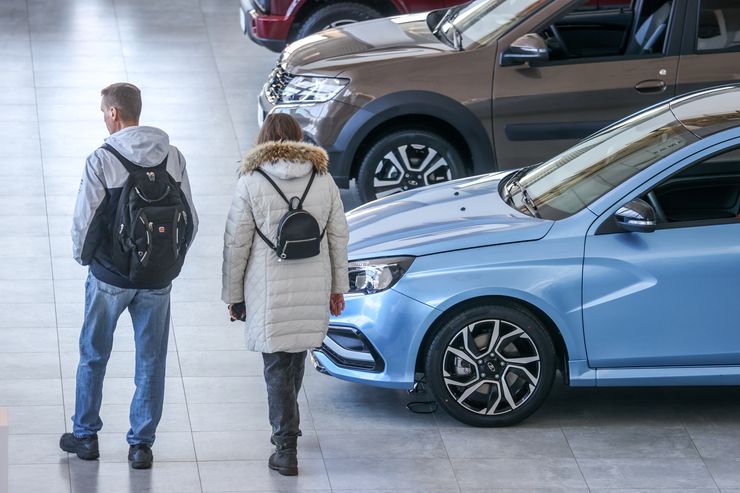 Обратный отсчет: большинству российских автодилеров осталось жить максимум полгода