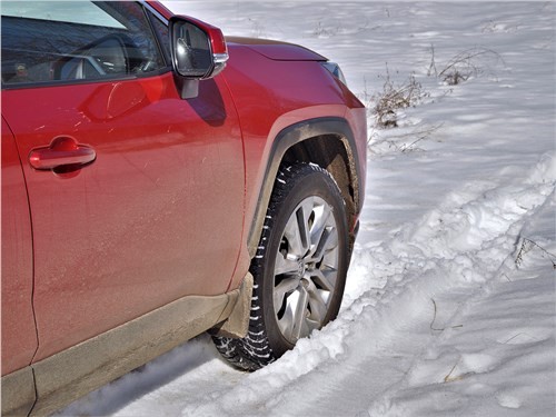Тест-драйв Toyota RAV4 (поколение V) - &laquo;Жить в согласии с собой&raquo;
