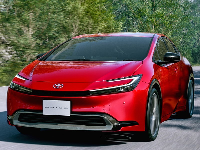 Toyota запустила продажи нового Prius