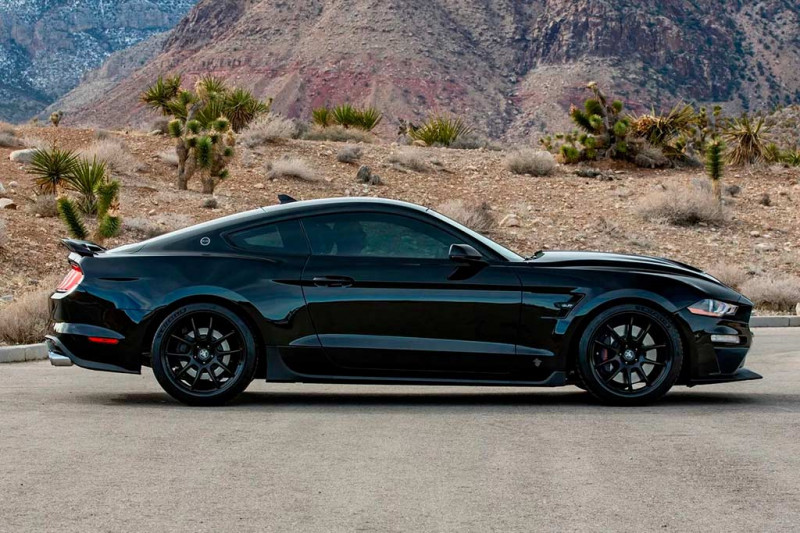 Shelby представила спецверсию Ford Mustang, посвященную 100-летию Кэролла Шелби