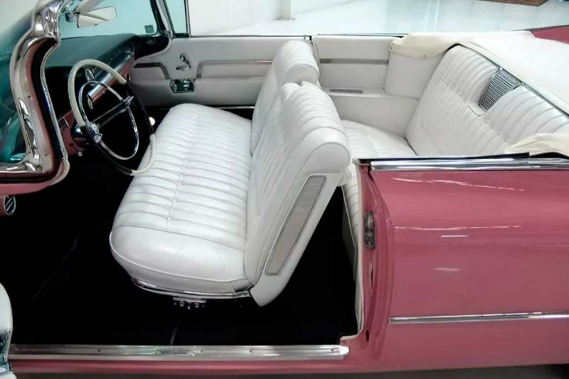 Конфискованный у бизнесмена Кима Доткома Cadillac Eldorado 1959 выставили на торги