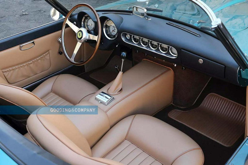 Спорткар Ferrari 250 GT SWB California Spider 1962 ушел с молотка за 18 млн долларов