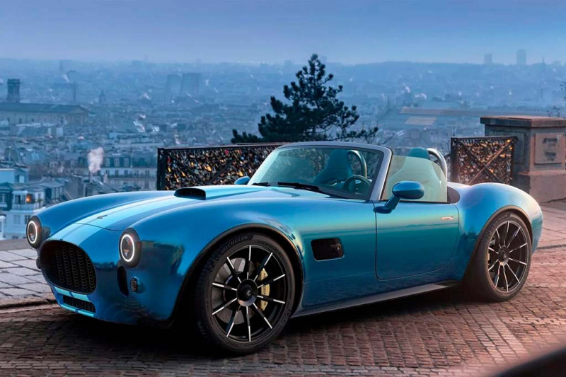 Британцы показали новый родстер AC Cobra GT: модель сохранила классический V8