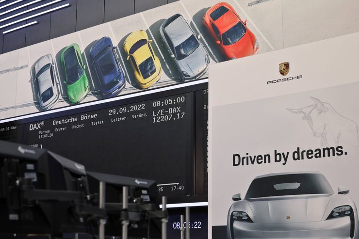Босс Porsche проговорился об истинном смысле перехода автопроизводителей на электромобили