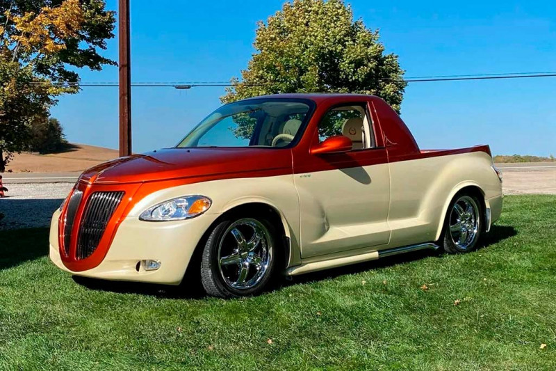 Переделанный под пикап Chrysler PT Cruiser продают за 3,4 млн рублей