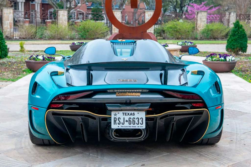 На аукцион выставлен гиперкар Koenigsegg Regera с почти нулевым пробегом
