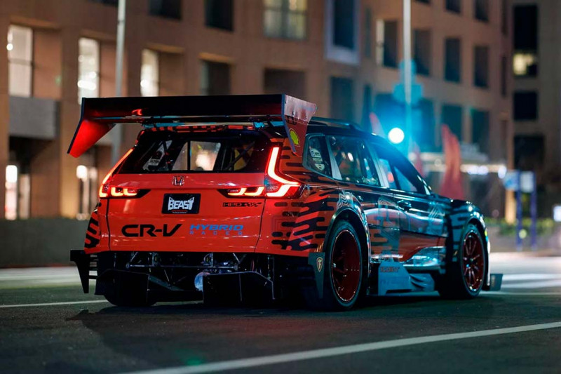 Honda CR-V Hybrid Racer: гоночный концепт с 800-сильной гибридной установкой
