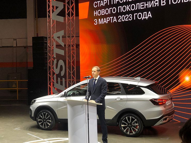 Глава Минпромторга Денис Мантуров объявил дату премьеры обновленной LADA Granta