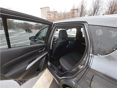Suzuki SX4 - лучший выбор для сторонников простых решений