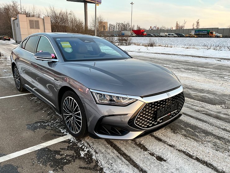 Разрыв баяна: тест-драйв китайского седана BYD Han 1 Разрыв баяна: тест-драйв китайского седана BYD Han