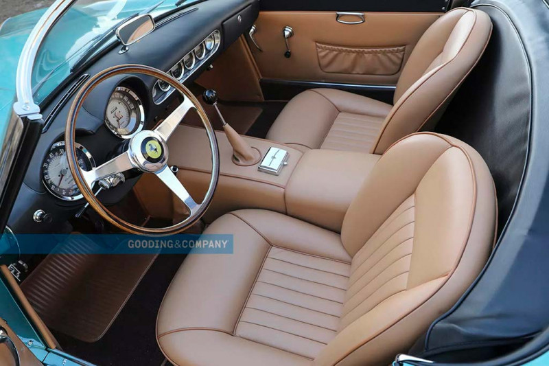 Спорткар Ferrari 250 GT SWB California Spider 1962 ушел с молотка за 18 млн долларов