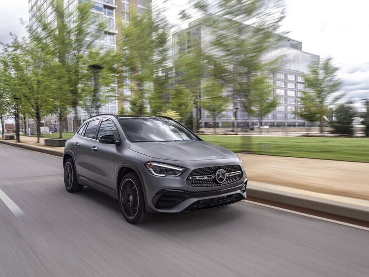 Немцы выкатили обновленный Mercedes-Benz GLA 1 Немцы выкатили обновленный Mercedes-Benz GLA