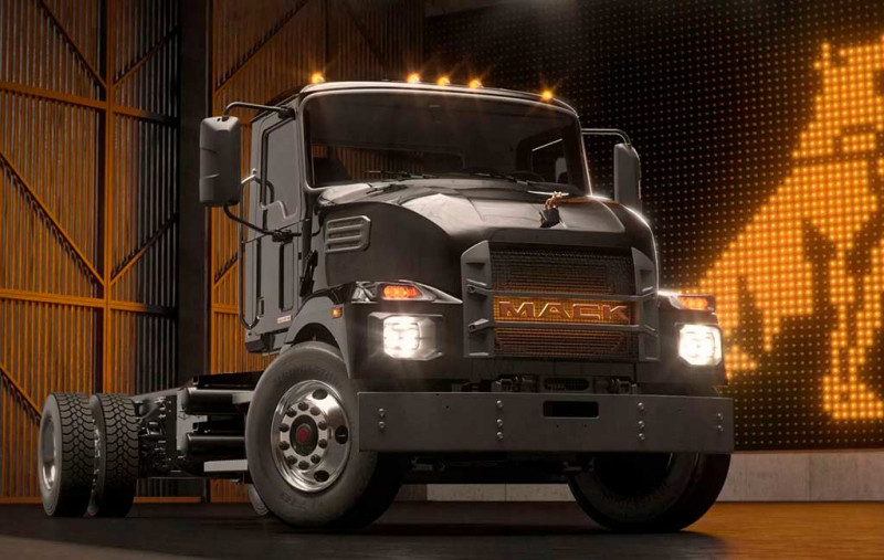 Mack MD Electric: среднетоннажный электрический грузовик от американской марки