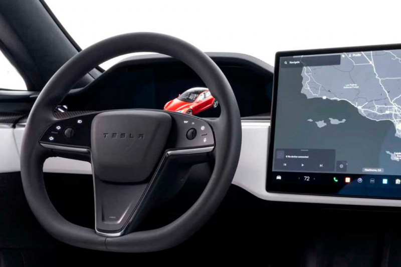 Опциональный круглый руль для Tesla Model S и Model X раскупили за считанные дни