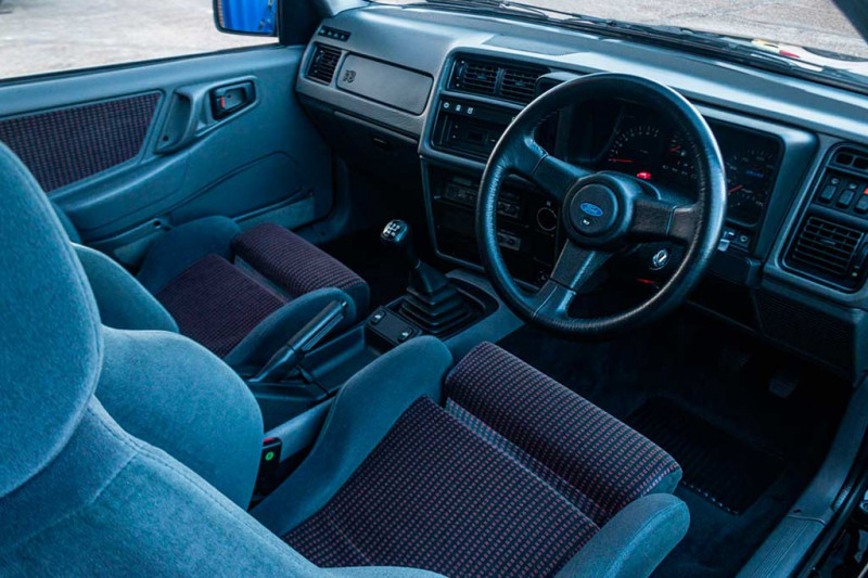 Ford Sierra с двигателем Cosworth ушел с молотка за рекордную для модели сумму