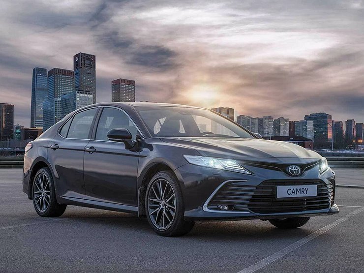 Какие трехлетние автомобили россияне активно скупают в 2023 году
