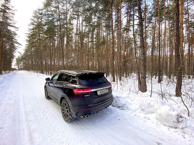 Куда массово едут на своих авто россияне 23 февраля