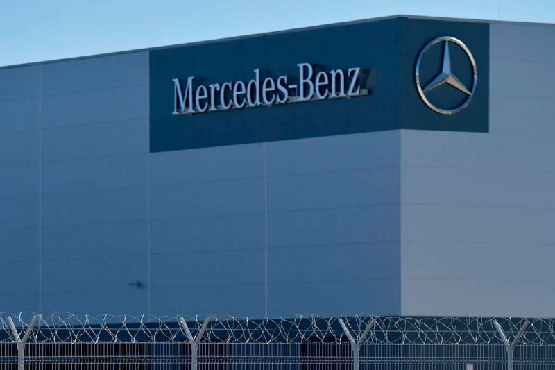 «Автодом» приобрел российский завод Mercedes-Benz: но немцы еще могут вернуться