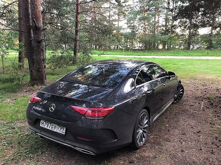 Mercedes-Benz отключил ряд функций в проданных авто на российском рынке