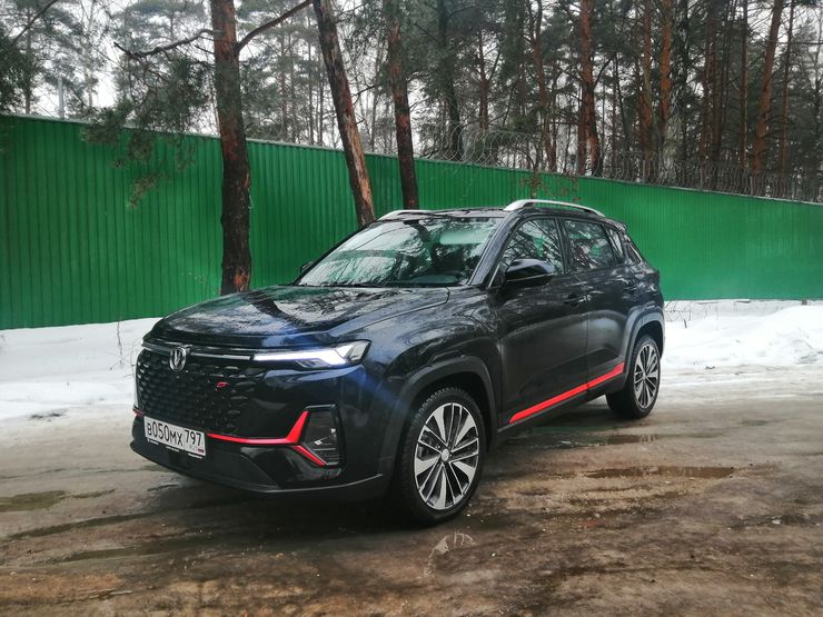 Работа над ошибками: тест-драйв обновленного кроссовера Changan CS35 Plus