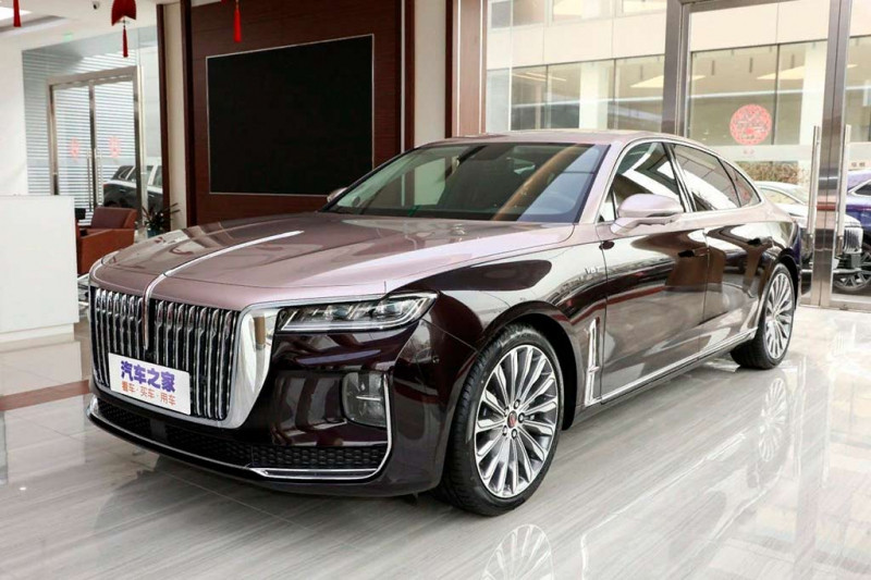В России появятся сразу две модели марки Hongqi: седан H9 и кроссовер E-HS9