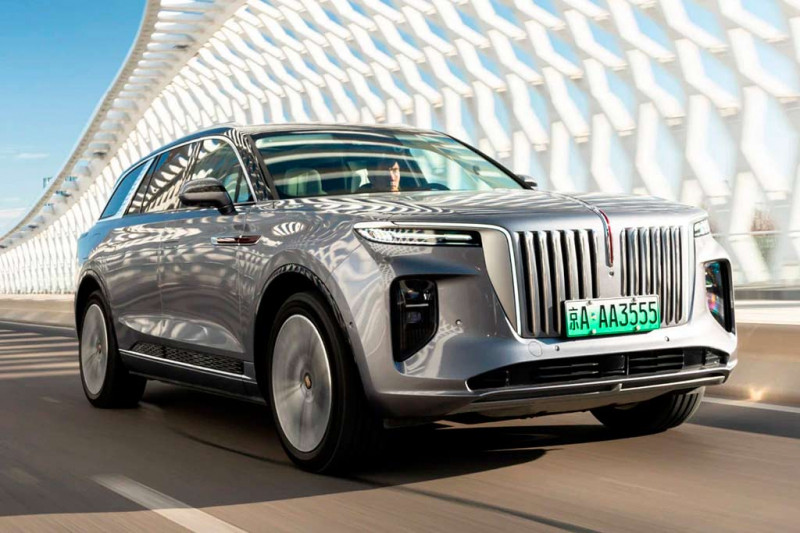 В России появятся сразу две модели марки Hongqi: седан H9 и кроссовер E-HS9