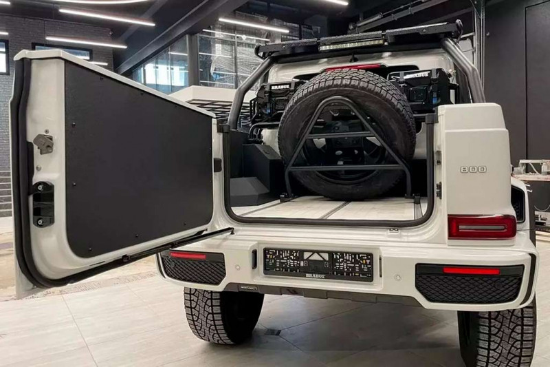 В Москве продают 800-сильный пикап Brabus 800 Adventure XLP: цена вопроса — 68 млн руб 4 В Москве продают 800-сильный пикап Brabus 800 Adventure XLP: цена вопроса — 68 млн руб