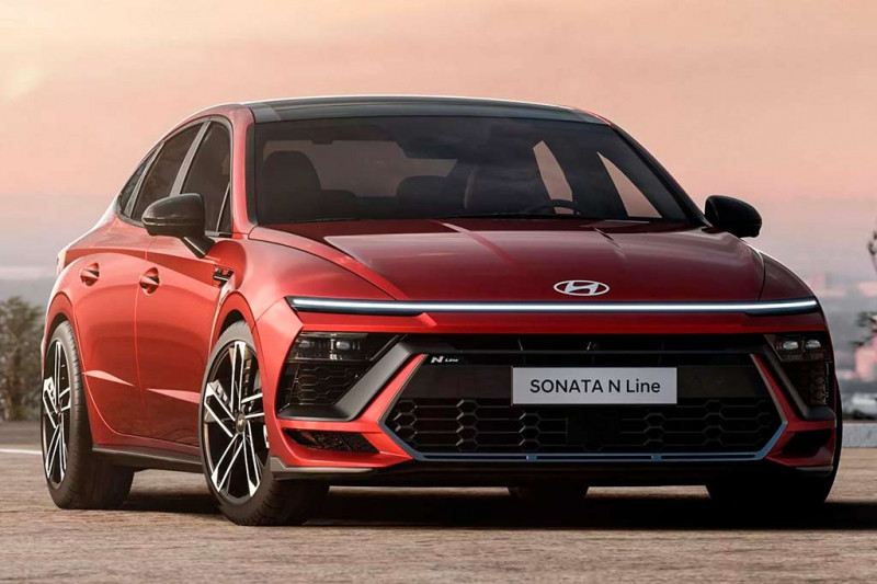 В Сеуле официально показали обновленный седан Hyundai Sonata 8 В Сеуле официально показали обновленный седан Hyundai Sonata