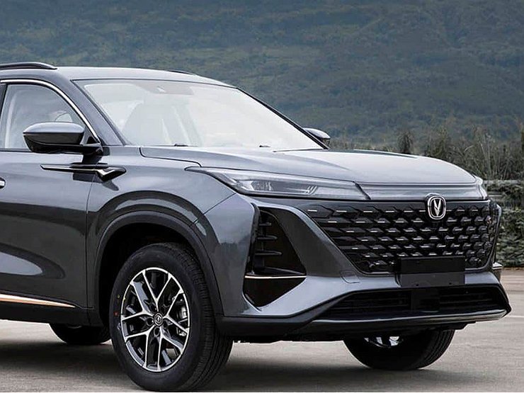 Changan вывел в свет свой кроссовер CS75 Plus третьего поколения