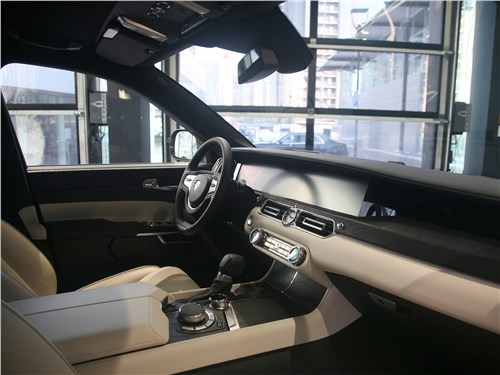 Aurus Senat - он не хуже Rolls-Royce Phantom