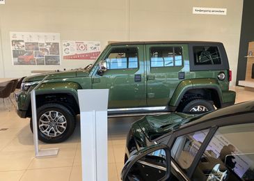 Байки про BAIC: очередной китайский бренд пригрозил завалить Россию новинками