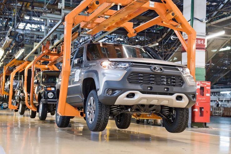 Без стыда и совести: зачем АВТОВАЗу предлагают отозвать упрощенные LADA