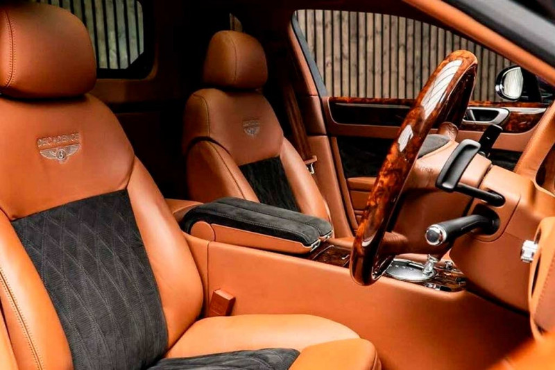 Уникальный пикап на базе Bentley Continental Flying Spur продают за 18,0 млн руб