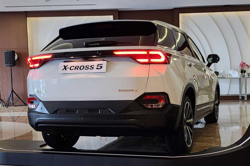Рассекречена новая Lada X-Cross 5: ей оказался китайский кроссовер FAW