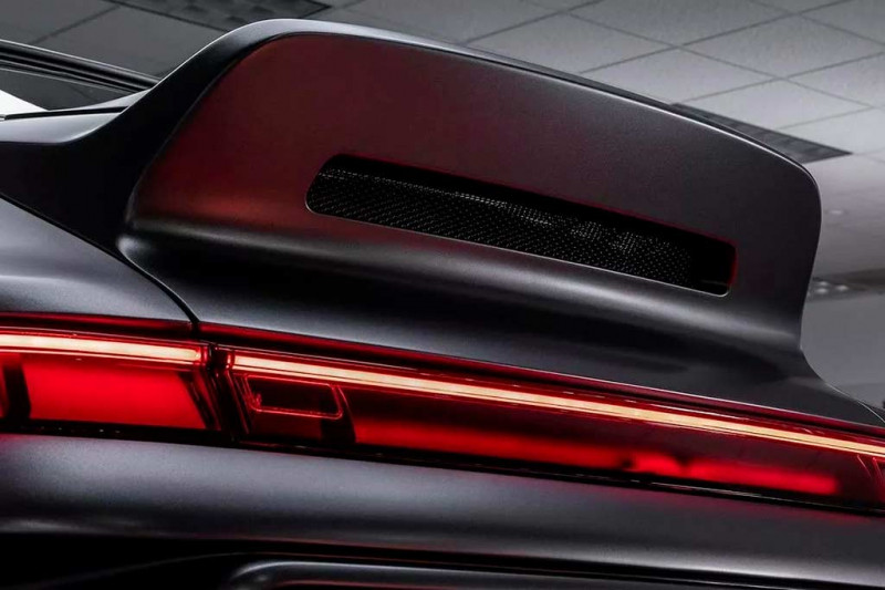 Фирма Gunther Werks представила 750-сильный рестомод Porsche 911 Touring Turbo